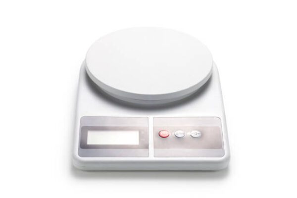 digital laboratory scale Camry digital lab scale is primarily used for precise weighing in various applications, including labs, kitchens, and commercial settings. It can measure the weight of food ingredients, products, or other items with accuracy, and some models offer additional features like a digital display and energy-saving modes