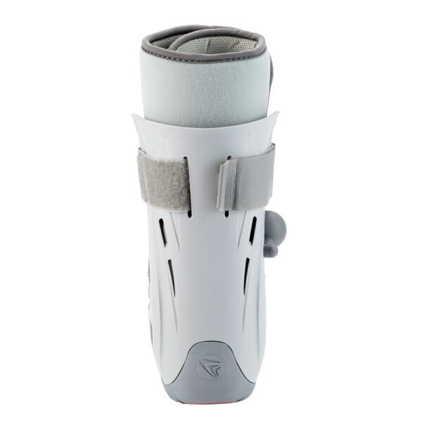 Common Examples of Use Ankle sprains and strains Forefoot sprains Stable foot fractures Distal tibial fractures Product Features Built-in air pump Durable hard shell design Trim-able shell Narrow heel width Dynamic air stride technology Dual air chambers Scalloped no-slip tread