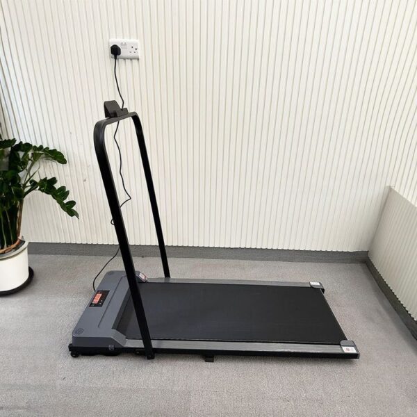 Platform treadmill |Electric Jogging and walking Device and its uses and benefits primarily revolve around cardiovascular exercise and overall fitness. Uses: Walking and Running: Treadmills are primarily used for walking, jogging, or running indoors, providing a convenient way to perform cardio workouts regardless of weather conditions or time of day. Weight Loss and Calorie Burning: They are effective tools for burning calories and supporting weight loss programs, especially when incorporating high-intensity interval training (HIIT). Cardiovascular Health Improvement: Regular use helps improve cardiovascular health by strengthening the heart and improving blood circulation. Muscle Toning: Treadmill workouts can help tone muscles, particularly in the legs, buttocks, and core. Rehabilitation and Injury Recovery: Antigravity treadmills, a specialized type, are used in rehabilitation to allow early mobilization and maintain fitness during recovery from running injuries. Benefits: Improved Cardiovascular Health: Strengthens the heart, improves blood circulation, and enhances endurance. Weight Management: Facilitates calorie burning and supports weight loss goals. Enhanced Muscle Tone: Contributes to stronger and more toned muscles, especially in the lower body. Stress Relief: Running or walking on a treadmill can release endorphins, which can act as a mood lifter and help reduce stress. Convenience and Accessibility: Allows for workouts at home, eliminating the need to go to a gym or brave outdoor conditions. Improved Sleep Quality: Cardiovascular activity on a treadmill can boost melatonin release, leading to better sleep. Bone Health: Moderate-intensity treadmill exercise can help increase bone density and reduce the risk of conditions like osteoporosis. Diabetes Management: Walking on a treadmill can help control blood sugar levels in individuals with type 2 diabetes.