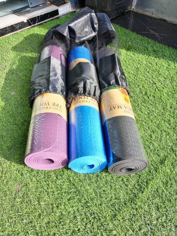 Material: Made of high-density foam material, safe, tasteless, comfortable, healthy and environmentally friendly, soft, elastic, skin-friendly, and very durable. Features: Wavy surface design, non-slip, waterproof, moisture-proof, stretchable, sound insulation, impact resistance, excellent anti-skid ability, wear resistance and tear resistance. Uses: Exercise, yoga, Pilates, stretching, physical exercise, gymnastics. It is also effective for floor protection and noise reduction. A practical yoga mat will be a good gift. Dimensions: 68 Inches long x 24 inches wide and 14 inch thick, ensuring comfort, cushioning the spine, hips, knees and elbows on a hard floor while maintaining balance. Package Contains: 1 x Daily home training yoga mat. Easy to keep clean and fresh, convenient for your next exercise, wipe clean after washing, and hang to dry. All-Purpose High Density Foam Exercise Yoga Mat Anti-Tear with Carrying Strap Uses of Yoga Mats: Yoga and Exercise: Primarily used to provide a stable, non-slip, and cushioned surface for practicing yoga poses (asanas), Pilates, or other floor exercises. Joint Protection: The thickness of the mat helps protect joints during exercises and poses, especially on hard surfaces. Stability and Grip: Designed to prevent hands and feet from slipping during practice, enhancing stability and safety. Hygiene: Provides a personal and clean space for exercise, especially in shared environments like studios or gyms. Meditation: Can also be used to create a comfortable space for meditation practices.