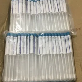 multiple sterile swab sticks, which are medical tools used for collecting samples. Specifications Components: A sterile swab stick consists of a swab tip attached to a stick or shaft. The stick can be made of materials like wood, polypropylene (PP), or polystyrene (PS). The tip is often made of superior absorbent cotton, artificial cotton, or polyester fiber. Sterilization: The swabs are individually packaged and sterilized to prevent contamination. Sterilization methods can include gamma irradiation or ethylene oxide (EtO). Design: The design can vary depending on the intended use. For example, some are designed for oral sampling, while nasopharyngeal swabs are long and flexible to reach the back of the nasal cavity. Uses Sterile swab sticks are primarily used in medical and laboratory settings for the following purposes: Specimen Collection: They are used to collect samples for diagnostic tests, such as those for respiratory infections like influenza and COVID-19. Wound Care: They can be used by medical staff for general wound care and cleaning. Microbial Testing: They are used to test for microbial contamination on various surfaces in critical areas, such as hospital wards, kitchens, and pharmaceutical equipment. General Application: They can be used for prepping and mixing during different medical procedures.
