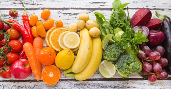 Heart-healthy fruits and vegetables include leafy greens (spinach, kale), berries, citrus fruits, tomatoes, avocados, and root vegetables like sweet potatoes. These foods, rich in fiber, potassium, and antioxidants, help lower blood pressure, reduce cholesterol, and decrease cardiovascular disease risk